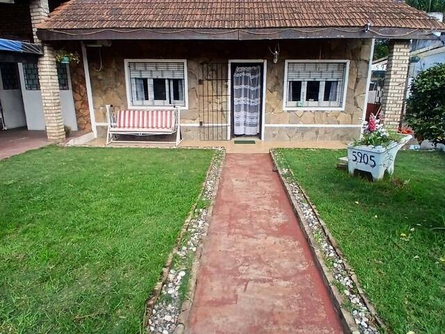 #94 - Casa para Venta en Montevideo - UY-MO