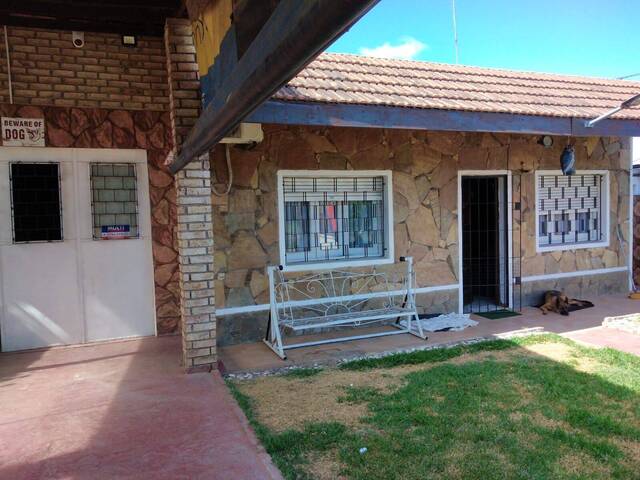 #94 - Casa para Venta en Montevideo - UY-MO